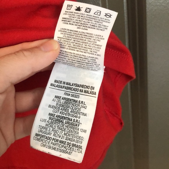 Red Nike dri fit small t shirt scoop neck - Picture 8 of 9